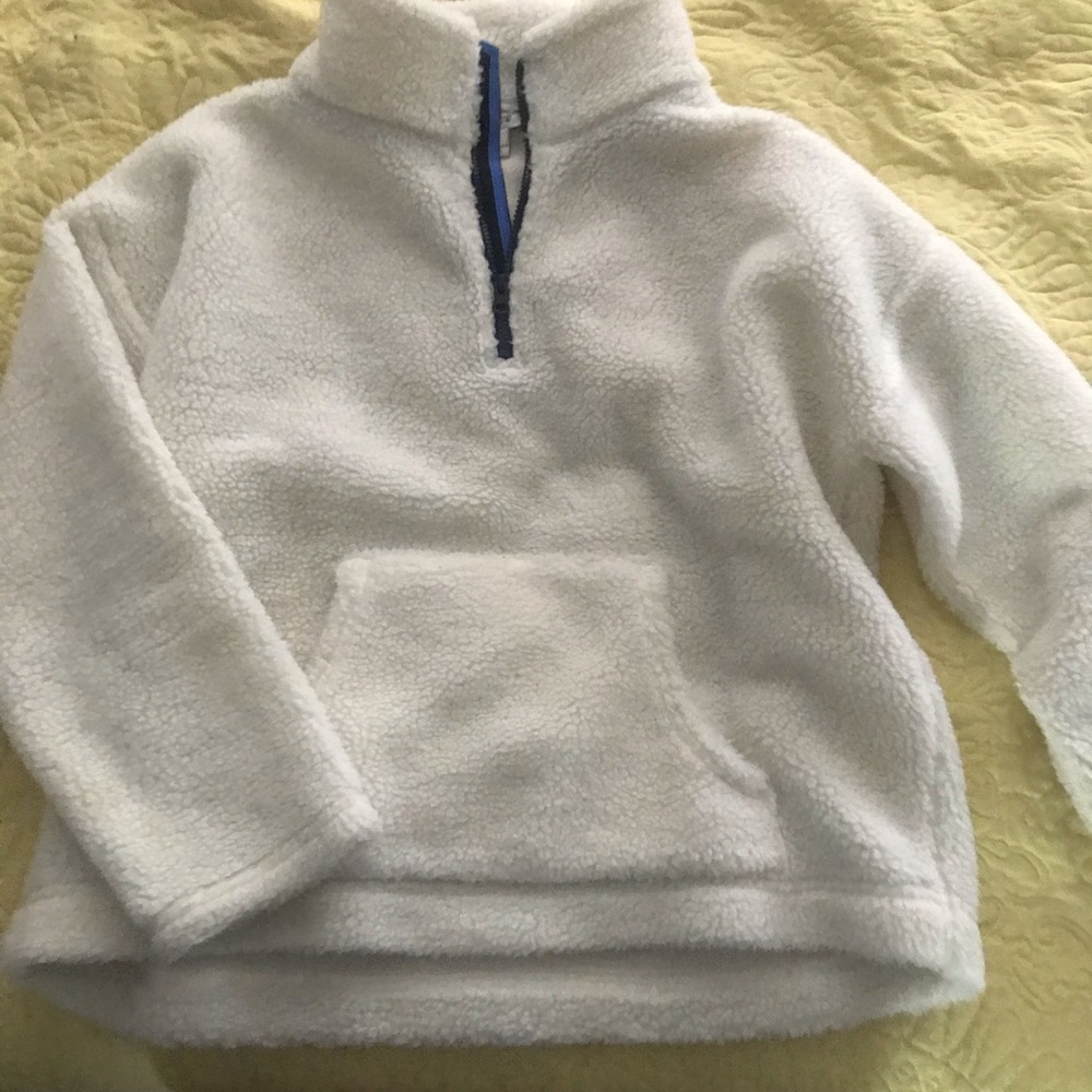 Fluffy pullover